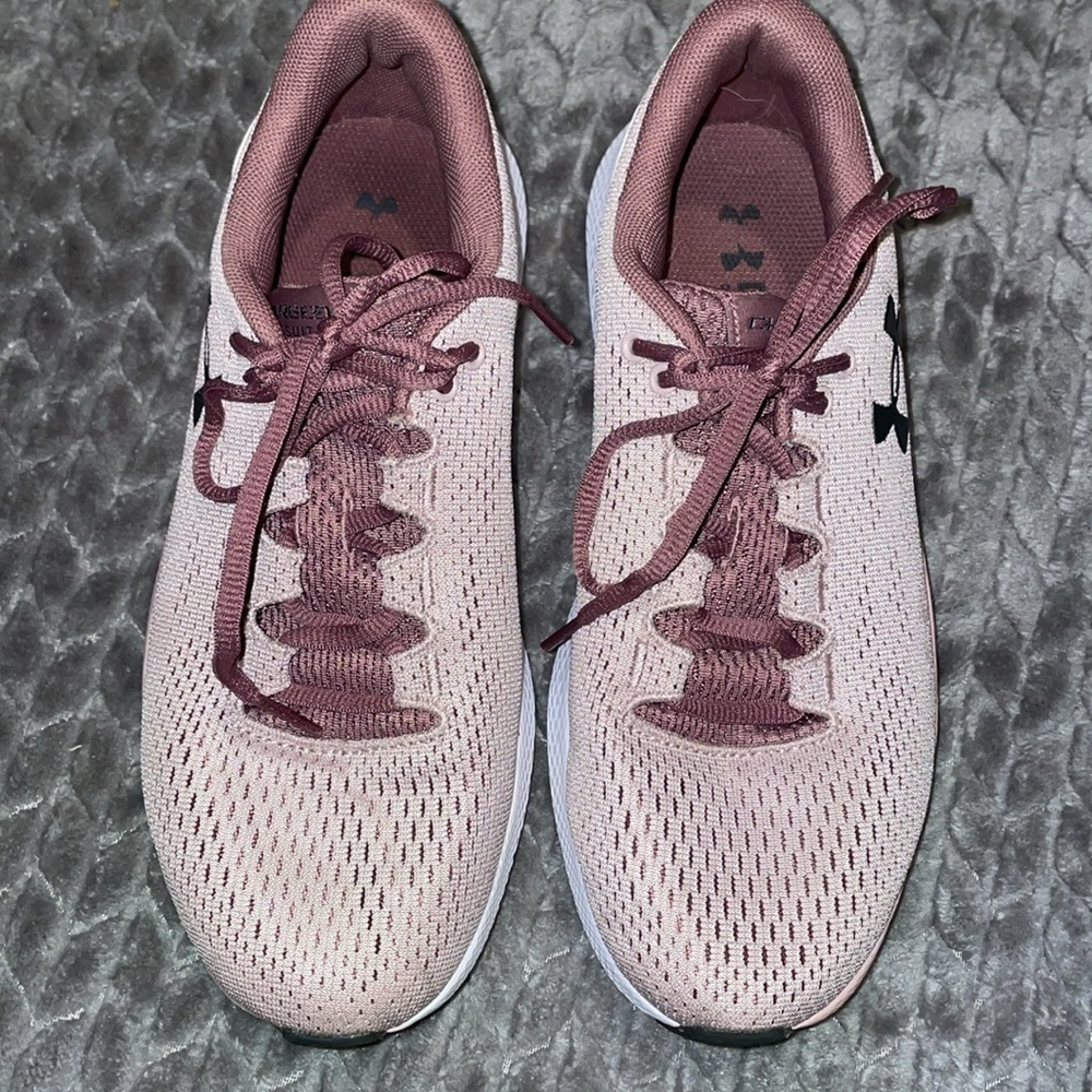 Under Armour Shoes Womens‎ 7 Charged Pursuit Sneakers Running Workout Road Pink